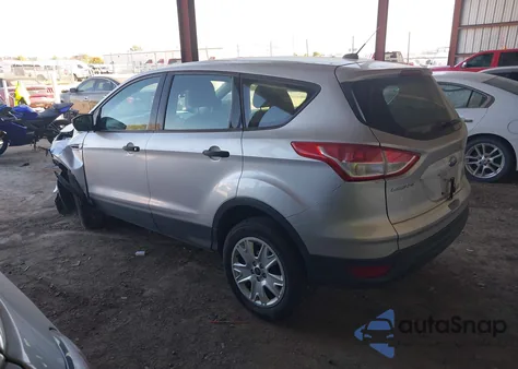 2013 Ford Escape S z USA, uszkodzony, nr VIN 1FMCU0F79DUB63732